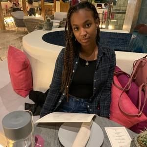 Meet your Posher, Elanna